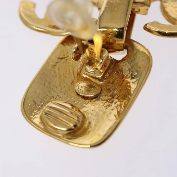 CHANEL COCO Mark Earring Metal Gold CC Auth 135951V - Picture 9 of 10